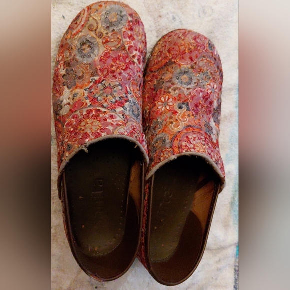 Sanita Brown Leather Clogs Size 41 - Picture 1 of 6